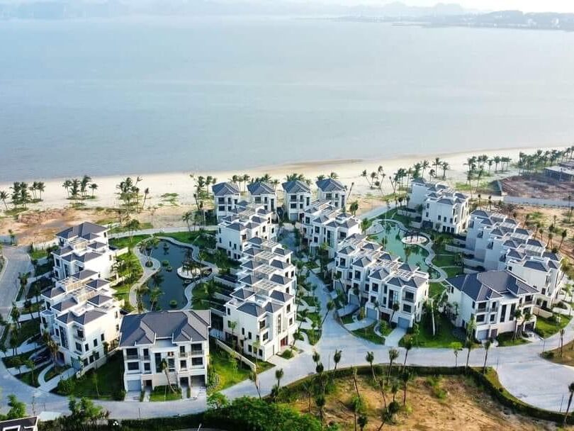 Tiến độ dự án Grand Bay Hạ Long Villas Tháng 8/2024