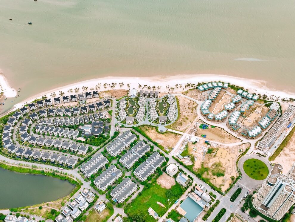 Tiến độ dự án Grand Bay Hạ Long Villas Tháng 8/2024