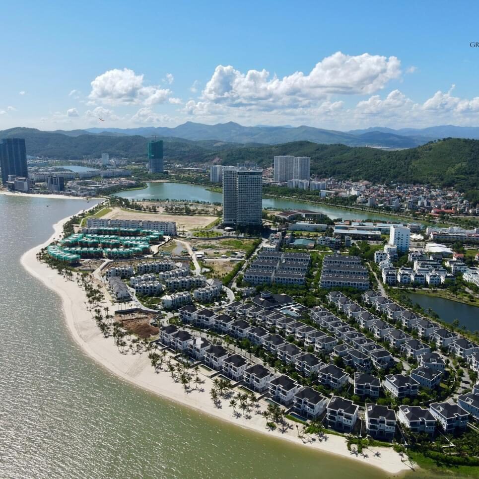 Khu biệt thự Grand Bay Villas Hạ Long Bim Group 2026