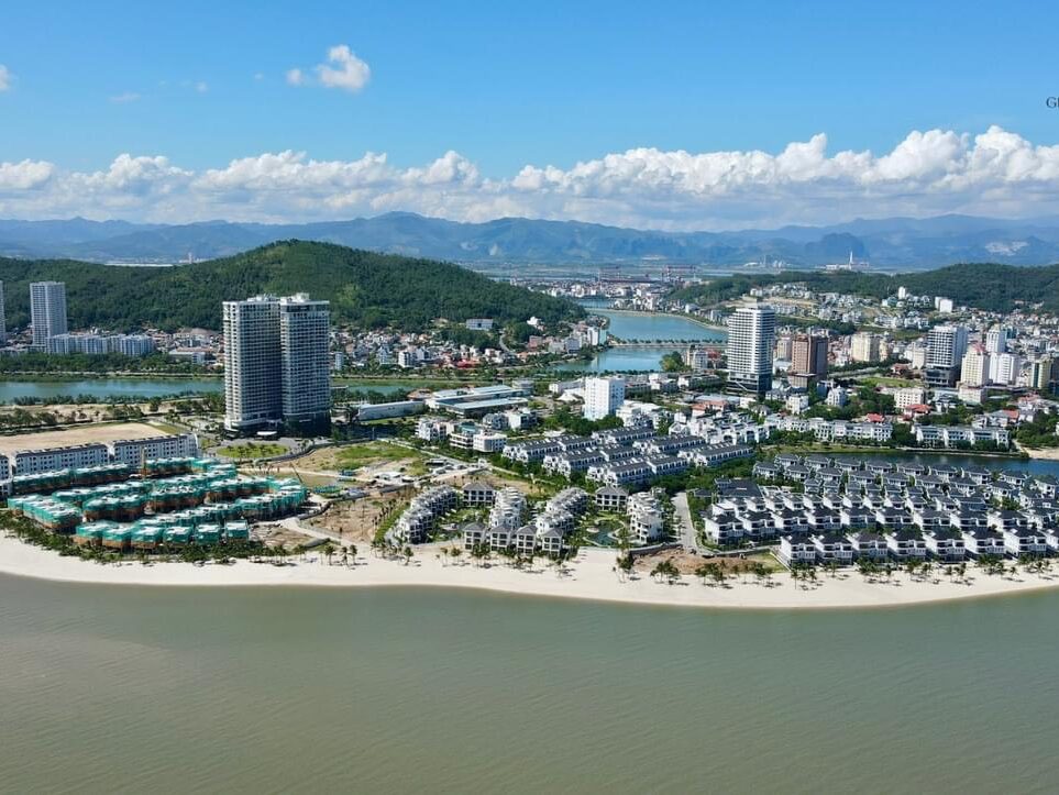 Khu biệt thự Grand Bay Villas Hạ Long Bim Group 2026